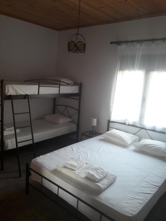 Kesi Holiday Home 波提斯缇卡 外观 照片