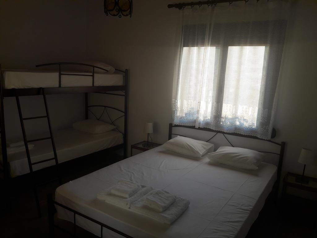 Kesi Holiday Home 波提斯缇卡 外观 照片